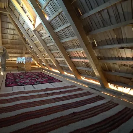 Iz De Maramures Rural Hotel (Adults Only) Surdesti  Exterior photo