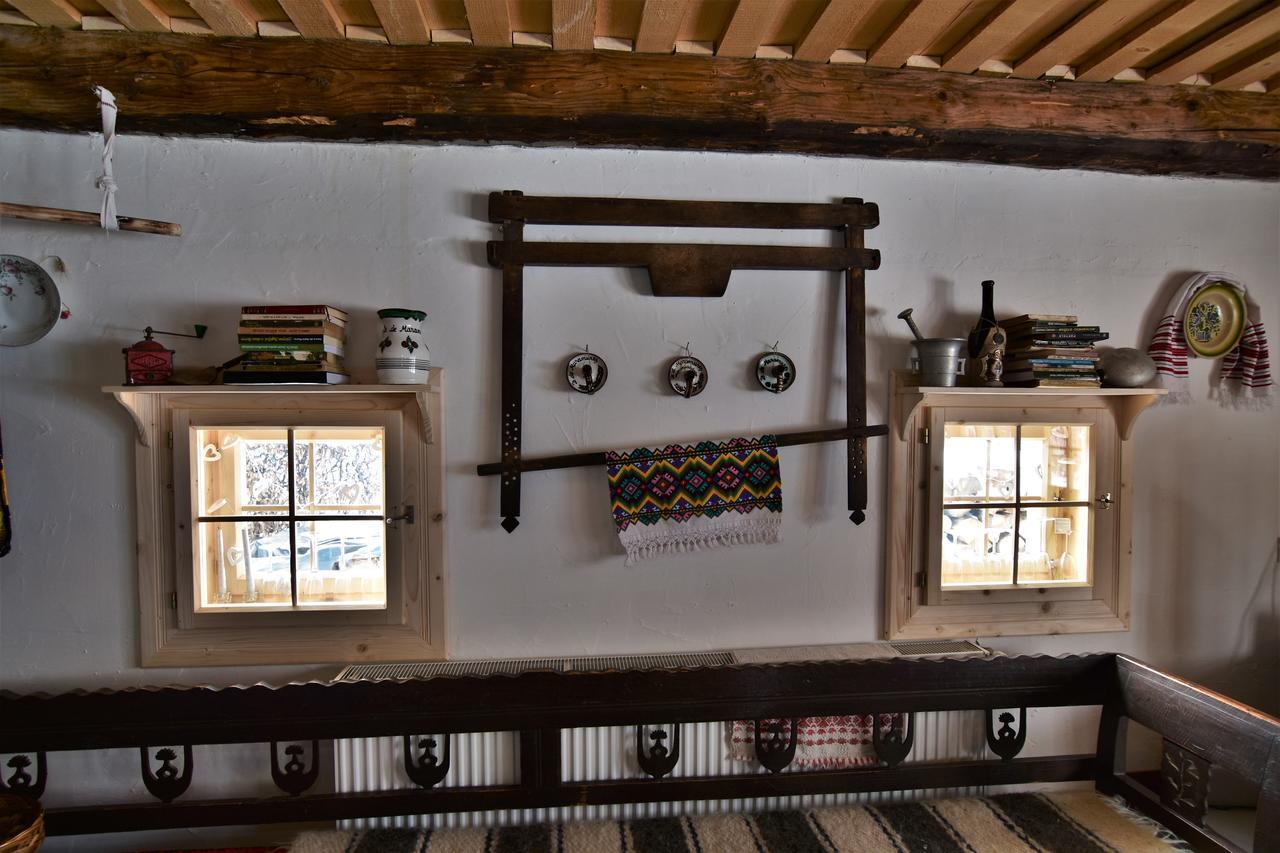 Iz De Maramures Rural (adults Only) Farm stay Surdesti (Maramures)
